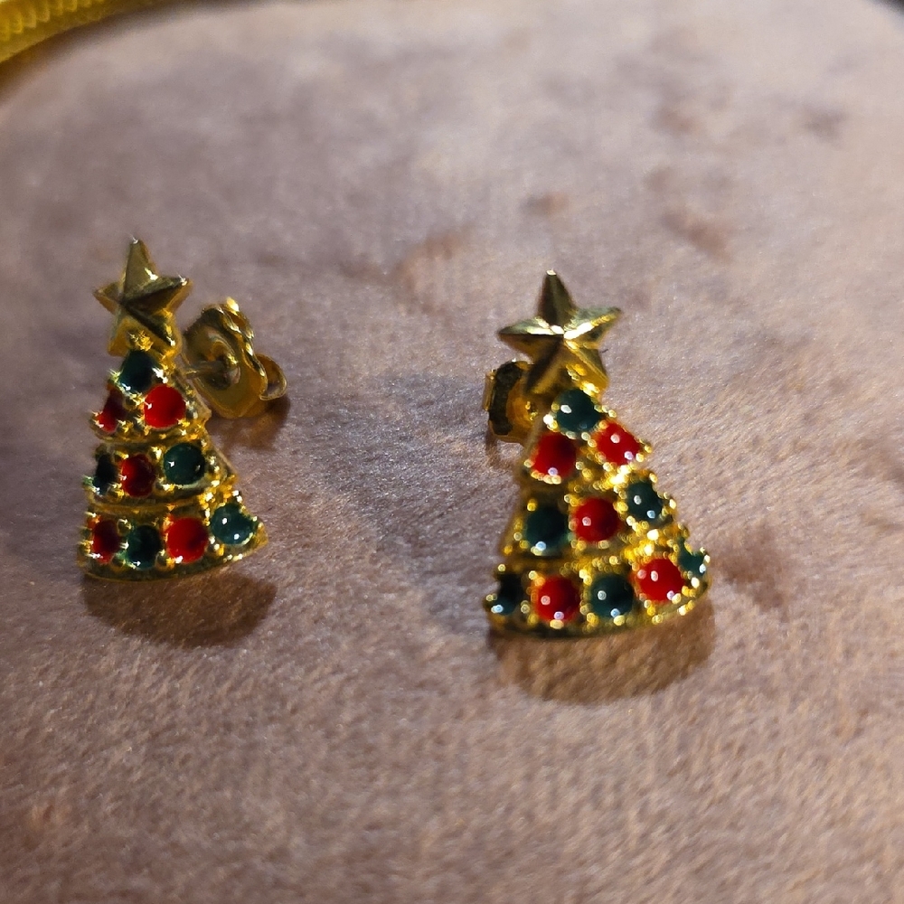 18k Gold Christmas Tree Earrings